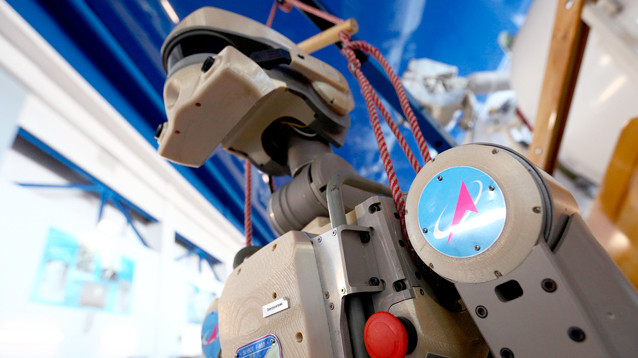 Непригодившийся на МКС робот Федор заявил, что от него толку больше, чем от Навального