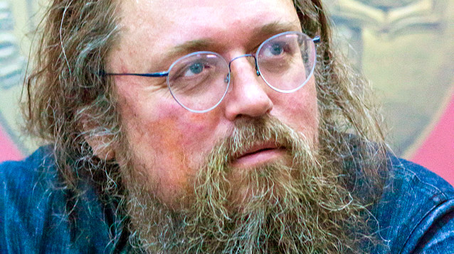 Патриарх запретил служить критику РПЦ Кураеву за пост об умершем от COVID-19 настоятеле