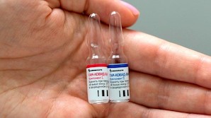 Что известно о российской вакцине "Спутник V": состав, противопоказания, побочные эффекты