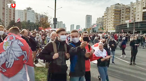 В Минске участники "Марша поддержки политзаключенных" сломали водомет