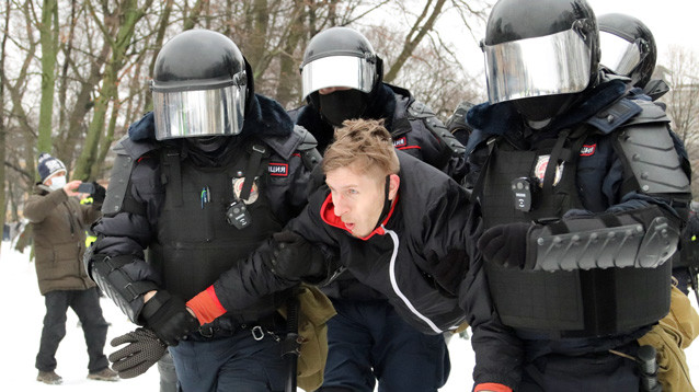 "ОВД Инфо" назвал рекордным число задержанных на акциях протеста по России