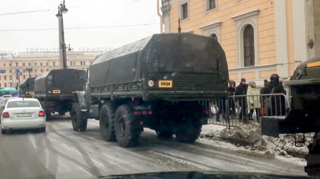 В Петербурге никто не взял на себя ответственность за перекрытия в центре. Депутат потребовал возбудить дело