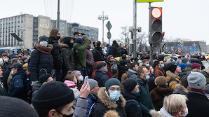 Иностранцев выдворяют из РФ с запретом на повторный въезд за поддержку протестов, даже белорусских
