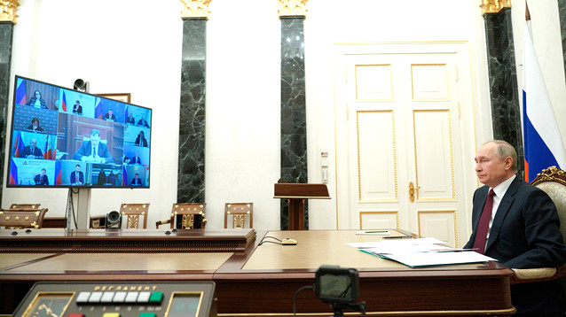 В поисках воды для Крыма российские власти добрались до дна Азовского моря