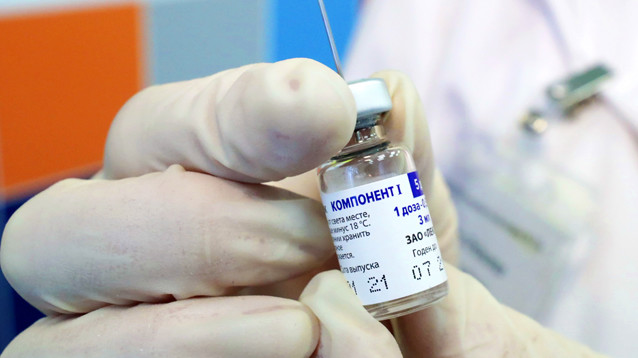 В Петербурге из-за недостатка препарата закрылись более 30 пунктов вакцинации