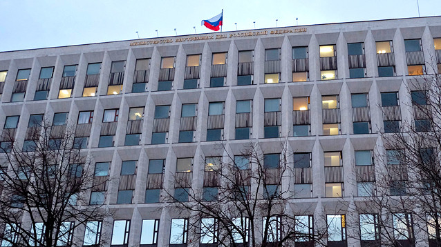 МВД объяснило, как нелегальным мигрантам урегулировать свой статус, не уезжая из России