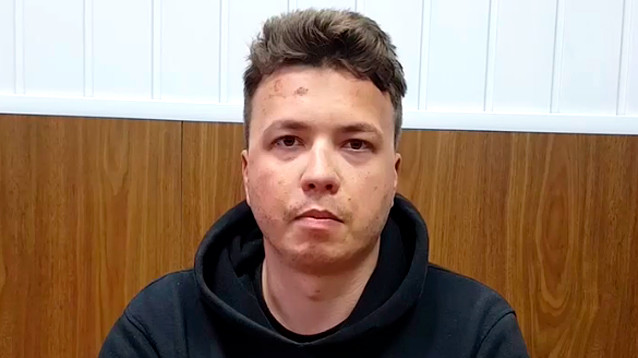 МВД РБ опровергло госпитализацию Протасевича. Провластный телеграм-канал показал его "сотрудничающим со следствием"