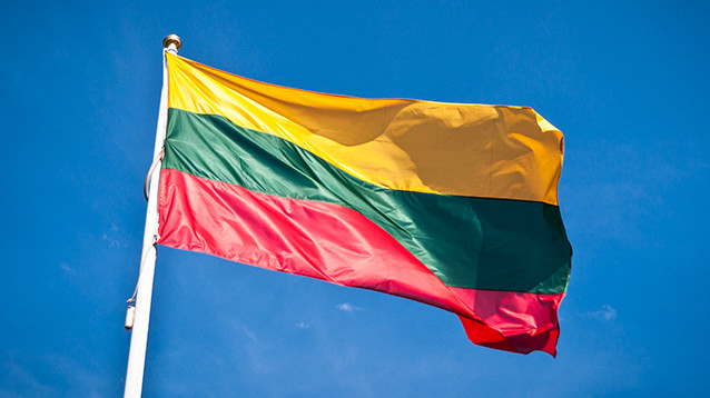 В Литве Лукашенко обвинили в угоне самолета из-за принудительной посадки Ryanair